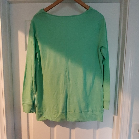 NEW YORK AND COMPANY - Picture 4 of 4